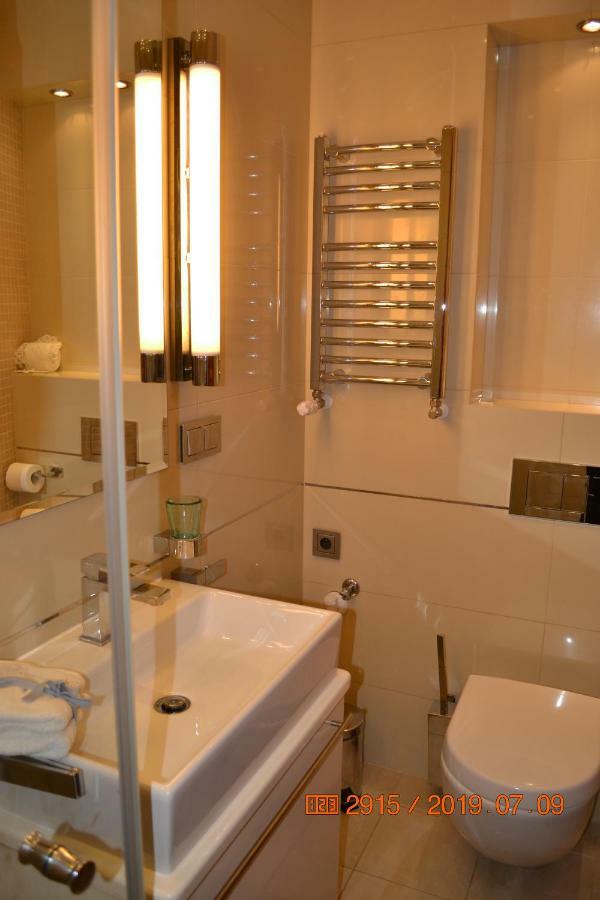 Apartament Parkowa Polana Z Ogrodem Apartment Поляница-Здрой Екстериор снимка